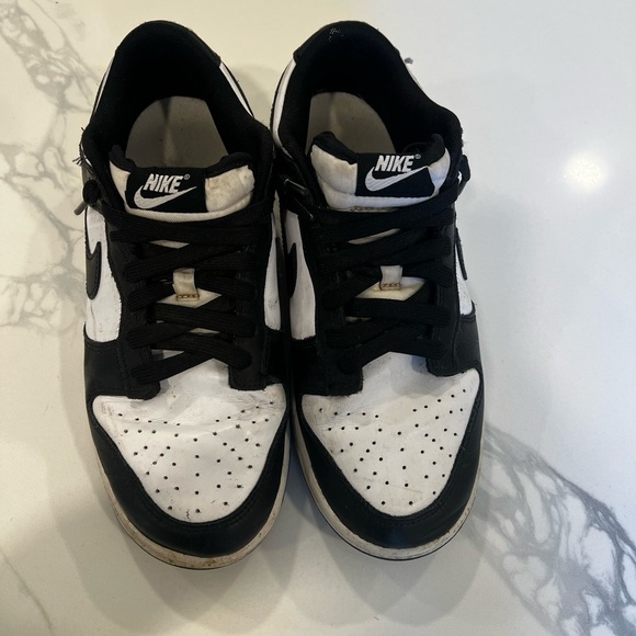 Nike dunks - Picture 2 of 3